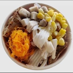 ปลาหมึกย่าง ลูกชิ้นย่าง ฮอทดอกย่าง byป๋องแป้ง&ข้าวปั้น บางขะแยง