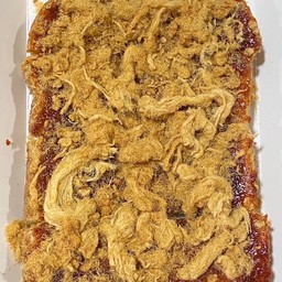 ขนมปังปิ้ง แผ่นใหญ่ พริกเผา+หมูหยอง