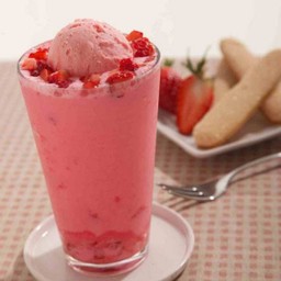สตอเบอรี่ บอมบ์