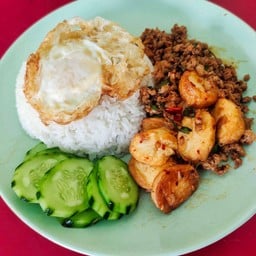 ข้าวกระเพราเต้าหู้หมูสับ
