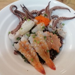 อร่อยห่อ  วัดพระลอย