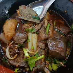 ก๋วยจั๊บน้ำข้น ขนมจีนน้ำยา by ครัวลีโอ