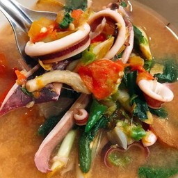 ต้มยำปลาหมึกน้ำข้น