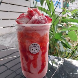 สตรอเบอร์รี่นมสดปั่น🍓