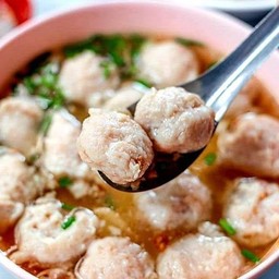 Bouncy Pork Soup