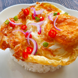 ข้าวยำไข่ดาว | ไข่ดาว 2 ฟอง
