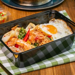 มาม่าผัดขี้เมา Size S (เล็ก) พร้อมไข่ 1 ใบ