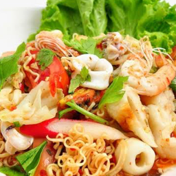 ยำมาม่าทะเลสุก