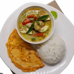 ข้าวไข่เจียวแกงเขียวหวานหมู