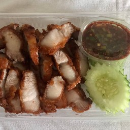 หมูสามชั้นทอดน้ำปลา