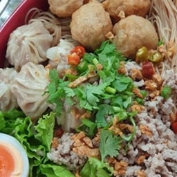 ข้าวขาหมู ข้าวมันไก่ (ครัวปันสุข)