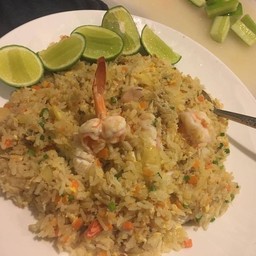 ข้าวผัดทะเล