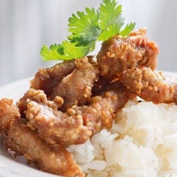 ข้าวหมูทอด