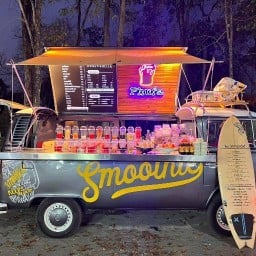Phu Fa Smoothies, VW Van, JJ Market