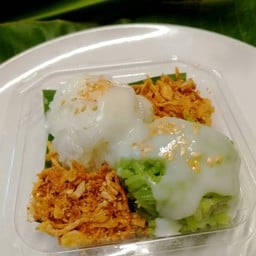 ข้าวมันกะทิสดหน้าปลาแดดเดียวทอดกรอบ