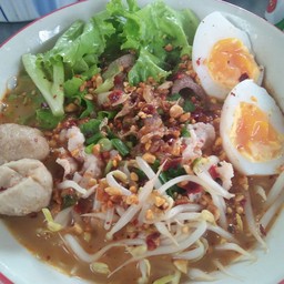 เกาเหลาต้มยำน้ำข้นพร้อมทาน