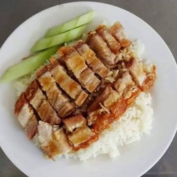 ข้าวหมูกรอบ