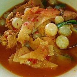 แกงส้มหน่อไม้ไข่ปลาริวกิว