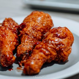 FryDay ไก่คลุกซอส