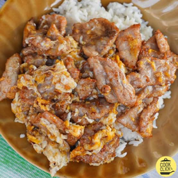 หมูกระเทียมผัดไข่(หมูชิ้น)