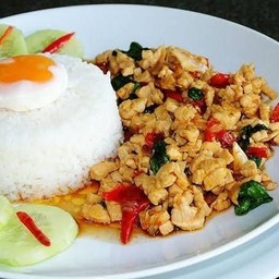 ข้าวราดกระเพราไก่+ไข่ดาว
