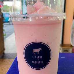 โยเกิร์ตสตรอว์เบอร์รี่ปั่น