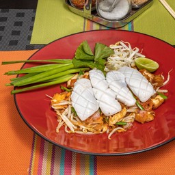 ผัดไทยปลาหมึก