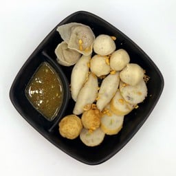 ลูกชิ้นลวก