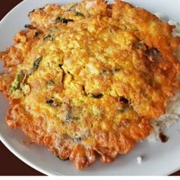 ข้าวไข่เจียวกระเพราหมูสับ