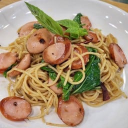 สปาเก็ตตี้ขี้เมาไส้กรอก