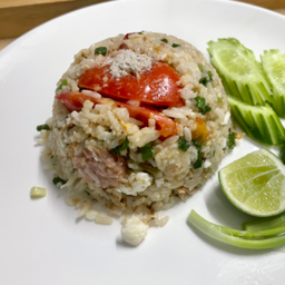 ข้าวผัดแหนม