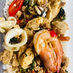 ข้าวกะเพรารวมมิตร