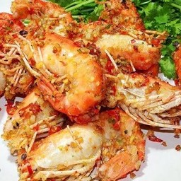 กุ้งแม่น้ำผัดพริกเกลือ