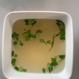 น้ำซุปกระดูกหมู