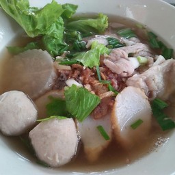 เกาเหลาหมูน้ำใสพร้อมทาน