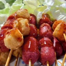 ลูกชิ้นทอดข้าง7-11 แยกเขื่อน น้ำจิ้มเด็ดระดับบริสโตน (ไม่บริการหั่นให้นะคะ)