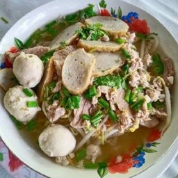 ก๋วยเตี๋ยวหมู