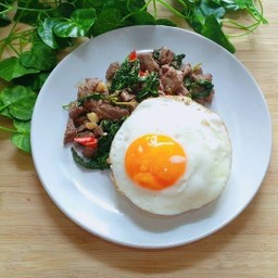 ข้าวราดกระเพราเนื้อ+ไข่ดาว