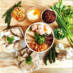 ก๋วยจั๊บญวน (ลาดพร้าว25)