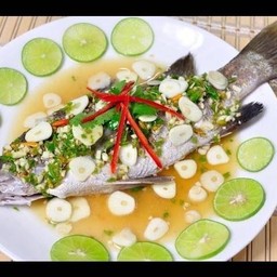 ปลากระพงนึ่งมะนาว