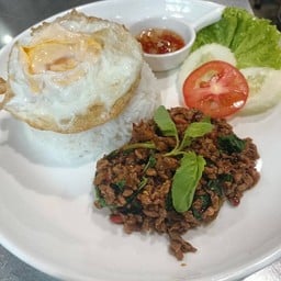 ข้าวกะเพรา เนื้อสับ