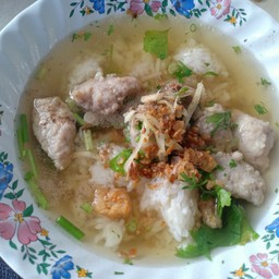 ข้าวต้มหมูเด้ง
