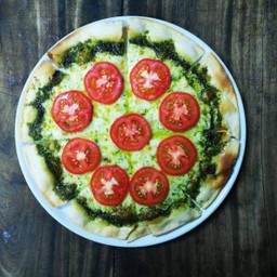 Pizza Tomato Pesto Sauce พิซซ่ามะเขือเทศเพสโต้