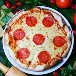 Pizza Salami พิซซ่าซาลามี่