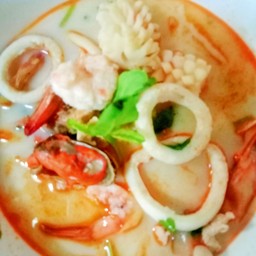 ต้มยำรวมมิตรน้ำข้น