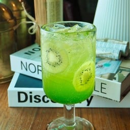 กีวีโซดา