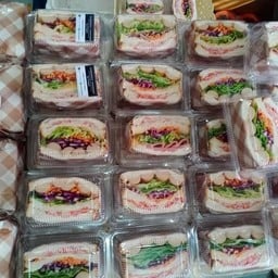 มะปรางตั้งเตา - ไก่ยอทอด/นึ่ง เต้าหู้ทอด/นึ่ง ลุมพินี ตึกB5
