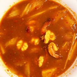 แกงส้มกุ้งมะละกอ (เครื่องแกงทำเองเข้มข้น)