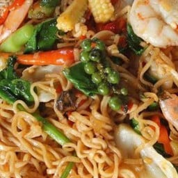 มาม่าขี้เมาทะเล