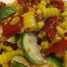 ส้มตำข้าวโพดปูปลาร้า